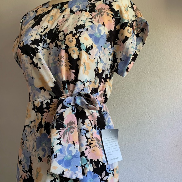 Nordstrom rack Summer flower pattern dress 👗☀️ - Picture 1 of 5